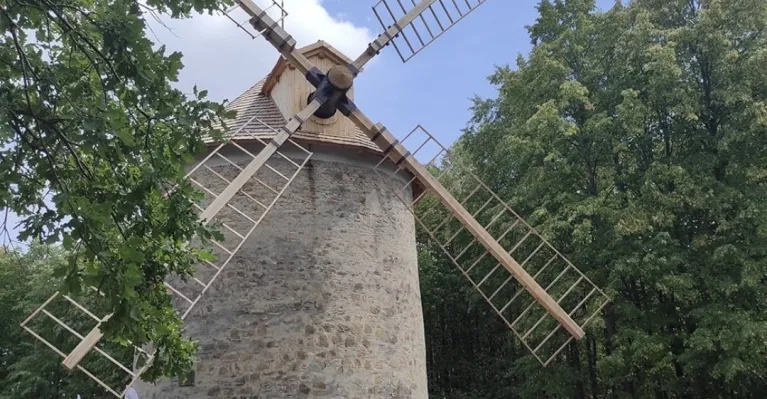 Zabudnutý svedok minulosti. Veterný mlyn v Holíči patrí medzi unikáty Slovenska