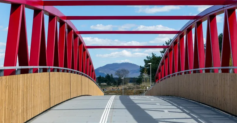 Nová cyklolávka ponad diaľnicu D2 (zdroj: Facebook / Malacky)