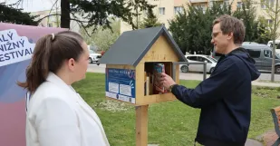 Knizne Budky Senica 1