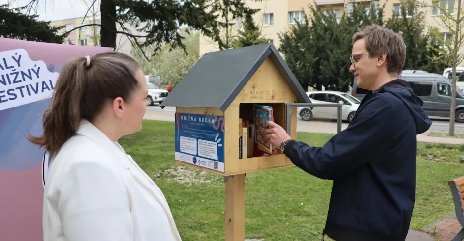 Knizne Budky Senica 1