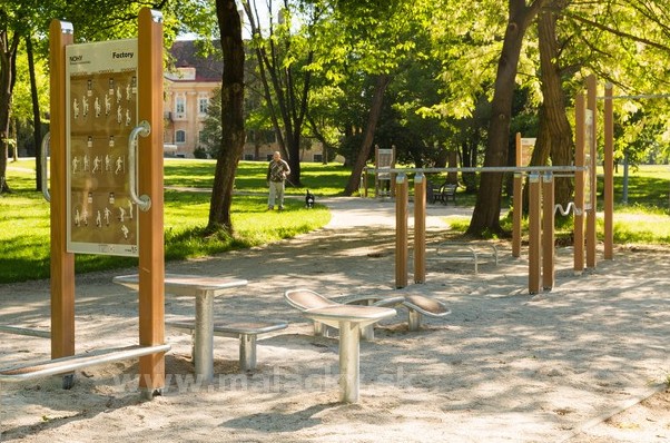 V Zámockom parku je aj exterieróvé fitnescentrum Foto: Malacky.sk