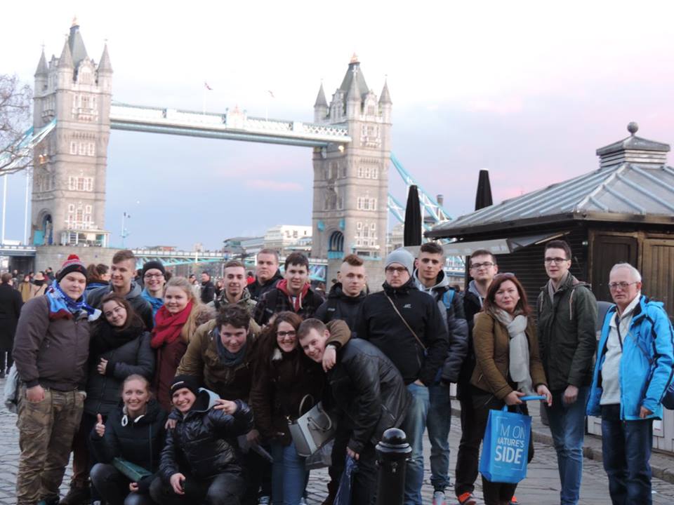 studenti-hotelovej-akademie-Holic-v-londyne-tower