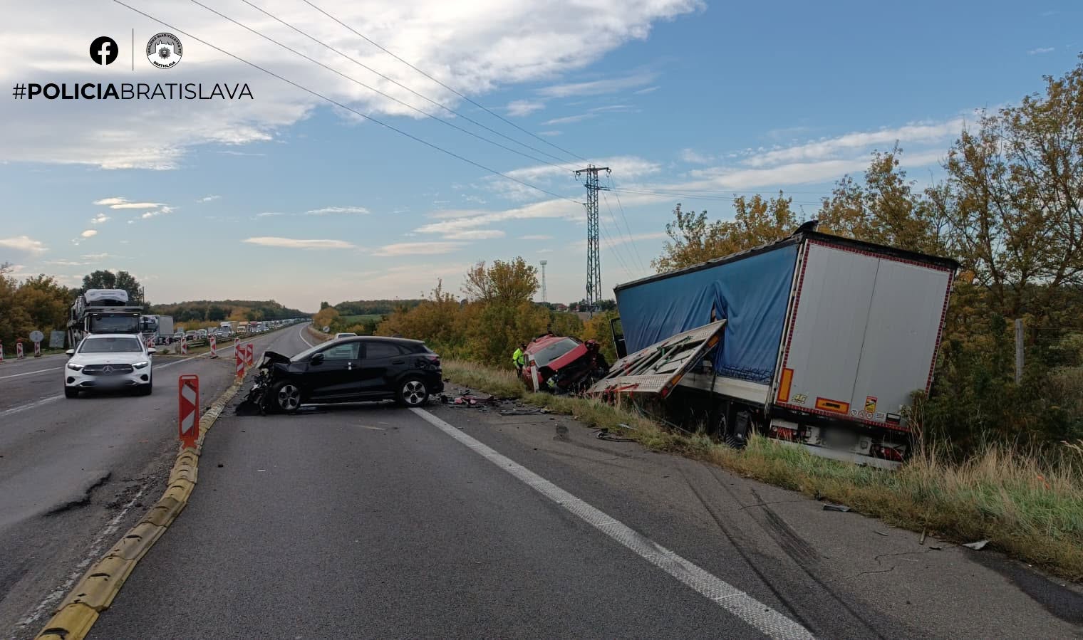 D2 Diaľnica D2 je za Kútmi smerom na Malacky neprejazdná, dopravu odkláňajú